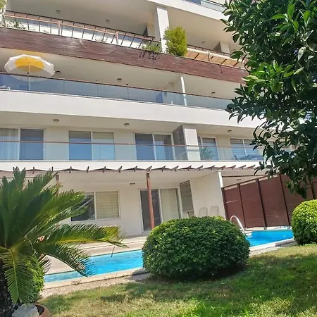 Babylon Luxury With Private Pool And Indoor Heated Pool Otel