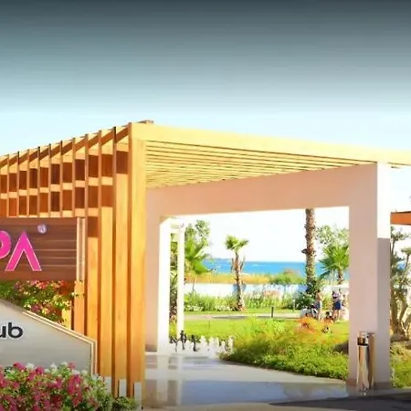 Babylon Luxury With Private Pool And Indoor Heated Pool Hotel 4*